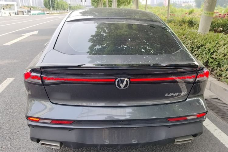 Used CHANGAN UNI-V 2024 1.5T Smart Navigation Version Rear