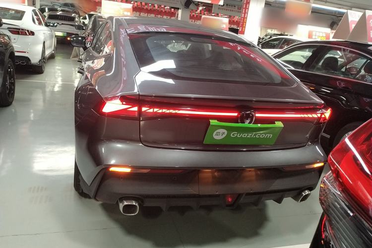 Used CHANGAN UNI-V 2024 1.5T High-Energy Version Rear