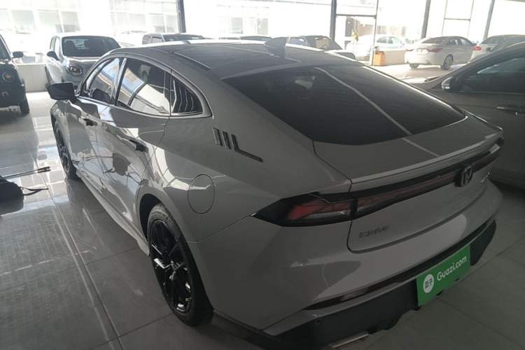 Used CHANGAN UNI-V 2024 1.5T Prestige Edition Rear Left 45 Deg