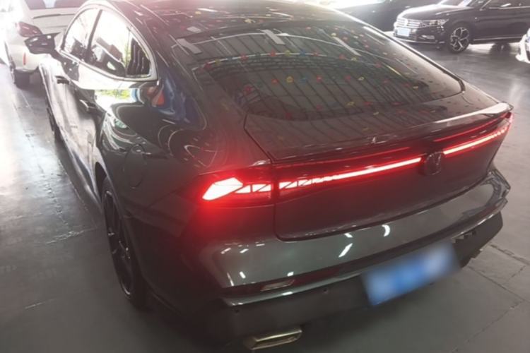 Used CHANGAN UNI-V 2024 1.5T Smart Navigation Version Rear Left 45 Deg