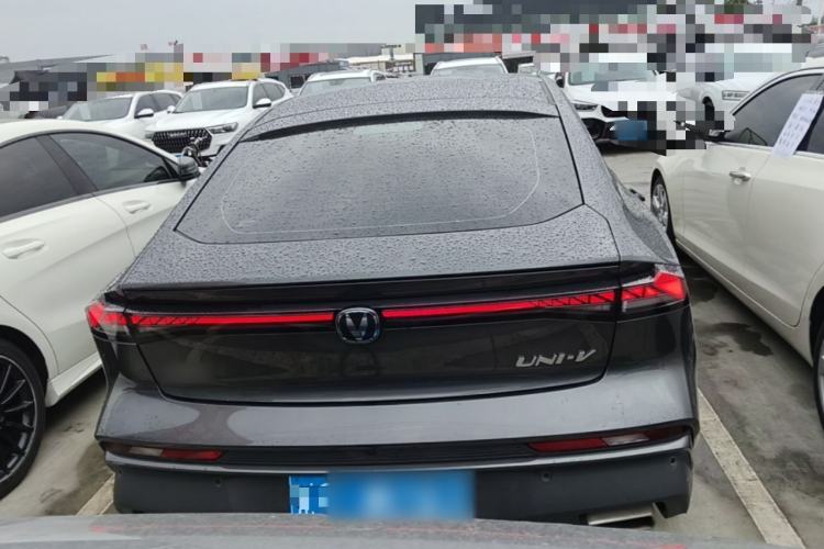 Used CHANGAN UNI-V 2024 1.5T Prestige Edition Rear