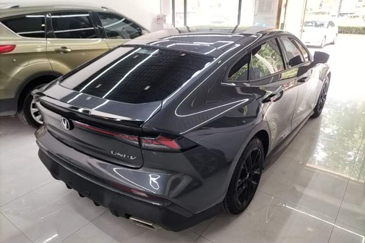 Used CHANGAN UNI-V 2024 1.5T Prestige Edition Rear Right 45 Deg