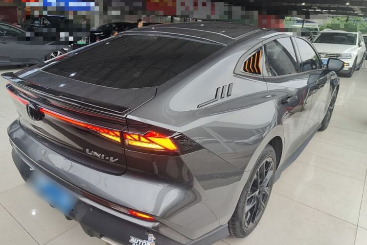 Used CHANGAN UNI-V 2024 1.5T Prestige Edition Rear Right 45 Deg