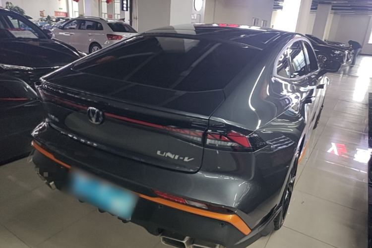 Used CHANGAN UNI-V 2024 1.5T Prestige Sport Edition Rear Right 45 Deg