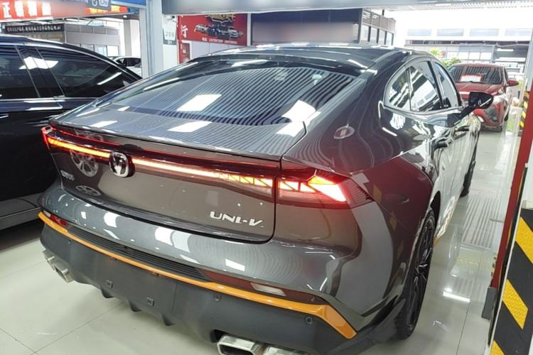 Used CHANGAN UNI-V 2024 1.5T Prestige Sport Edition Rear Right 45 Deg