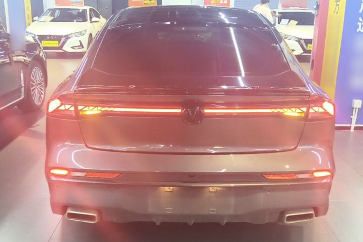 Used CHANGAN UNI-V 2024 1.5T Prestige Edition Rear