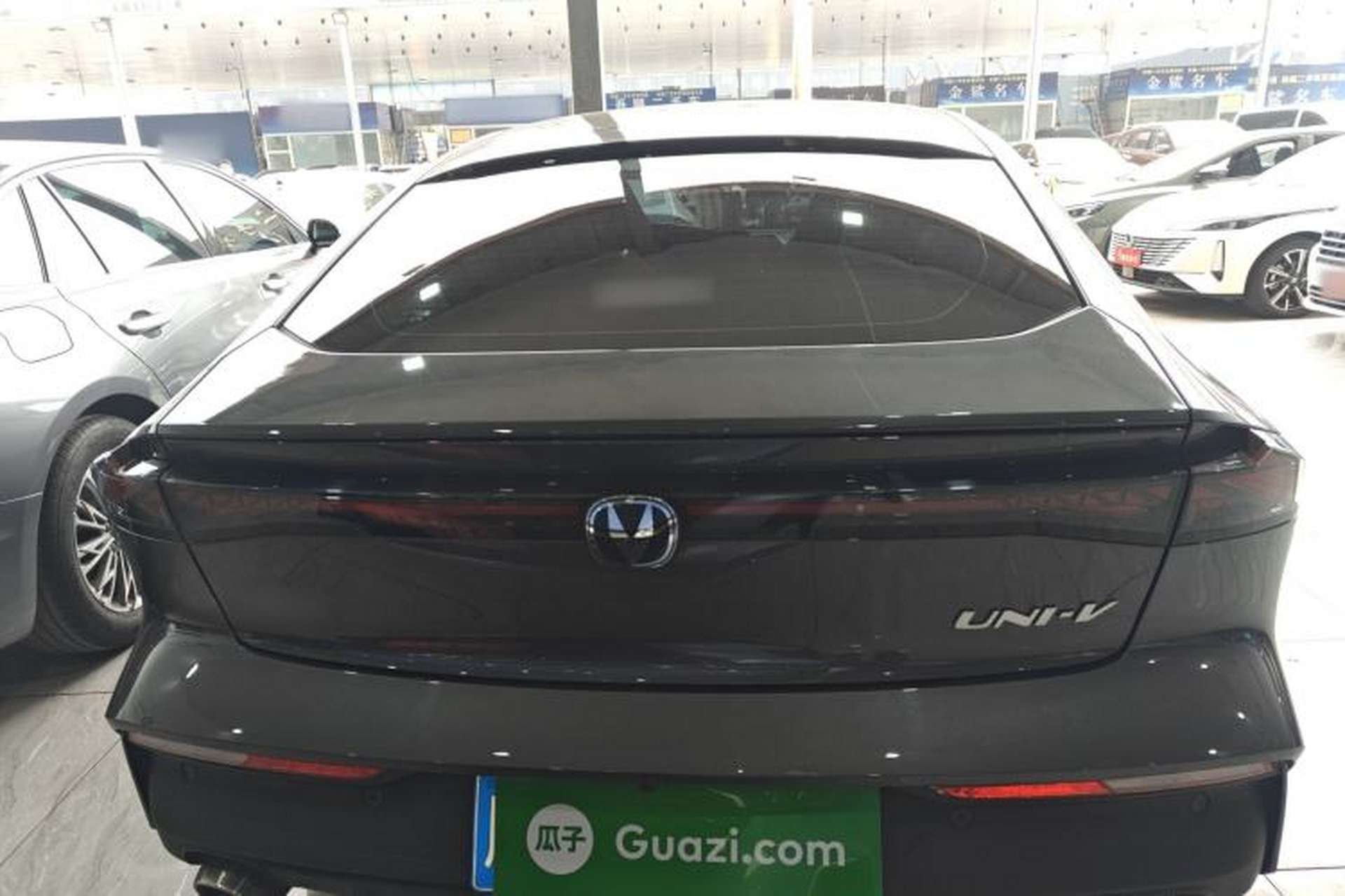 Used CHANGAN UNI-V 2024 1.5T High-Energy Version Rear