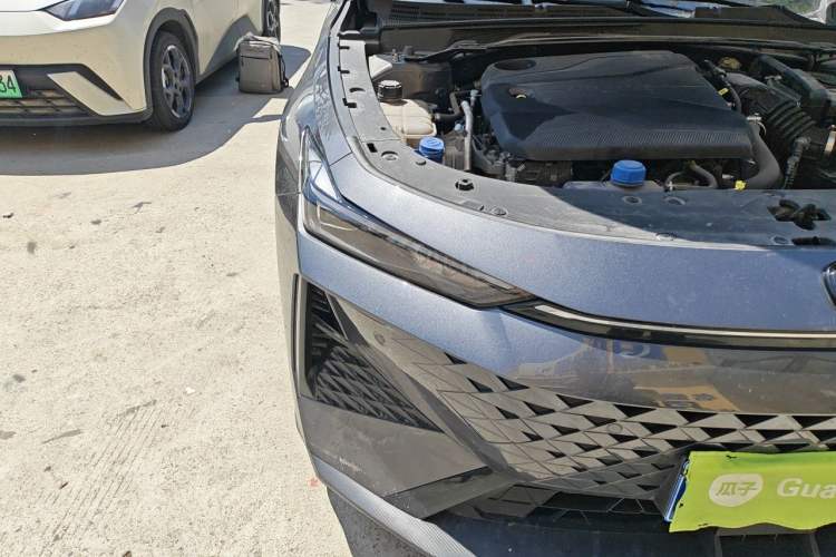 Used CHANGAN UNI-V 2024 1.5T Prestige Edition Right Front Headlight