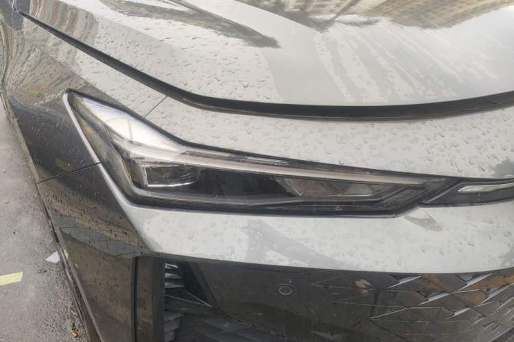Used CHANGAN UNI-V 2024 1.5T Prestige Edition Right Front Headlight