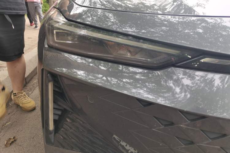 Used CHANGAN UNI-V 2024 1.5T Prestige Edition Right Front Headlight
