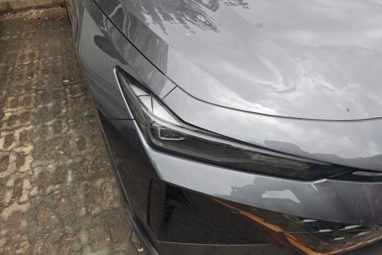 Used CHANGAN UNI-V 2024 1.5T Prestige Sport Edition Right Front Headlight