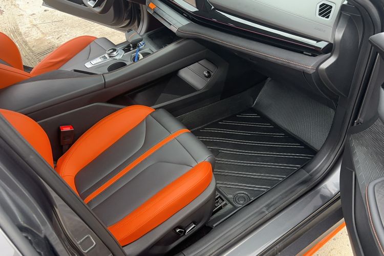 Used CHANGAN UNI-V 2024 1.5T Prestige Sport Edition Right Front Seat