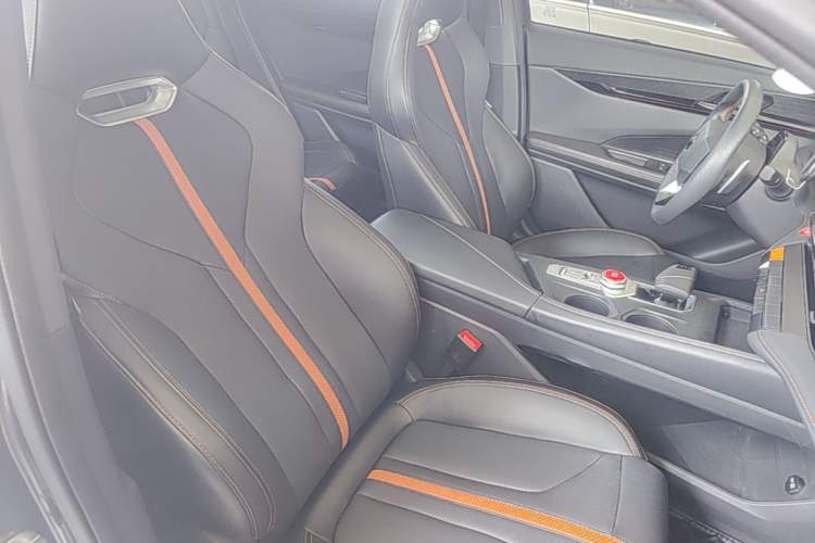 Used CHANGAN UNI-V 2024 1.5T Prestige Edition Right Front Seat