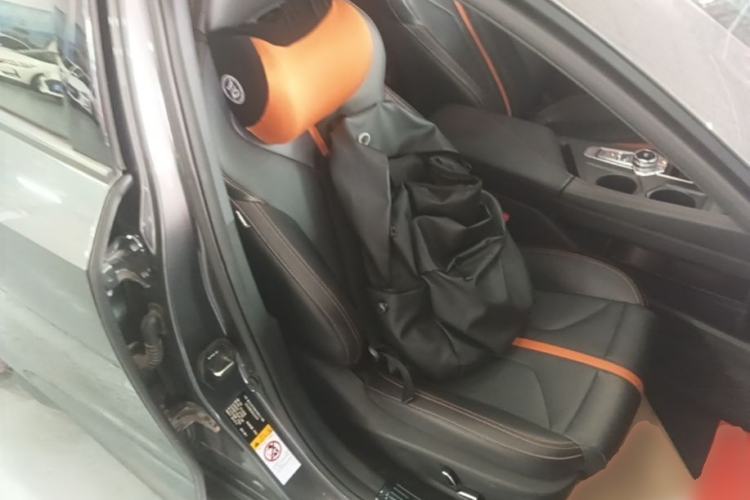 Used CHANGAN UNI-V 2024 1.5T Smart Navigation Version Right Front Seat