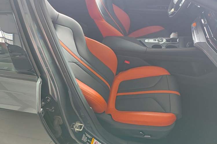Used CHANGAN UNI-V 2024 1.5T Prestige Sport Edition Right Front Seat