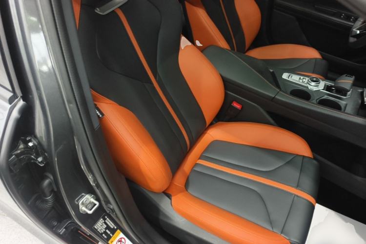 Used CHANGAN UNI-V 2024 1.5T Prestige Sport Edition Right Front Seat