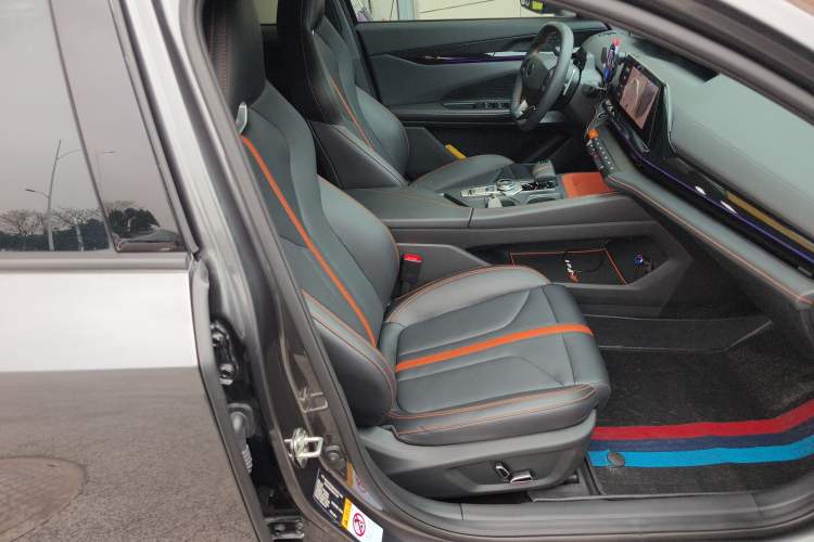 Used CHANGAN UNI-V 2024 1.5T Prestige Edition Right Front Seat