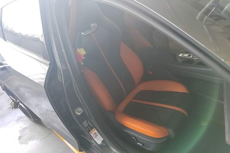 Used CHANGAN UNI-V 2024 1.5T Prestige Sport Edition Right Front Seat