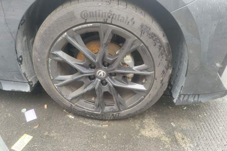 Used CHANGAN UNI-V 2024 1.5T Prestige Edition Right Front Wheel Hub