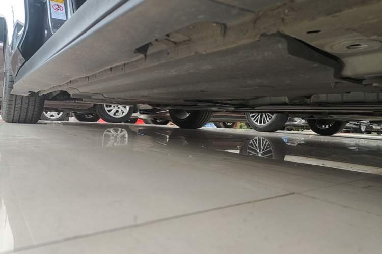 Used CHANGAN UNI-V 2024 1.5T Prestige Edition Right Side Sill