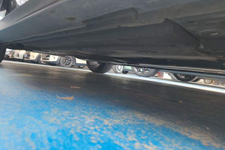 Used CHANGAN UNI-V 2024 1.5T Prestige Edition Right Side Sill