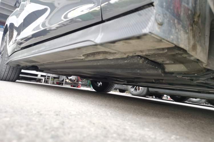 Used CHANGAN UNI-V 2024 1.5T Prestige Edition Right Side Sill