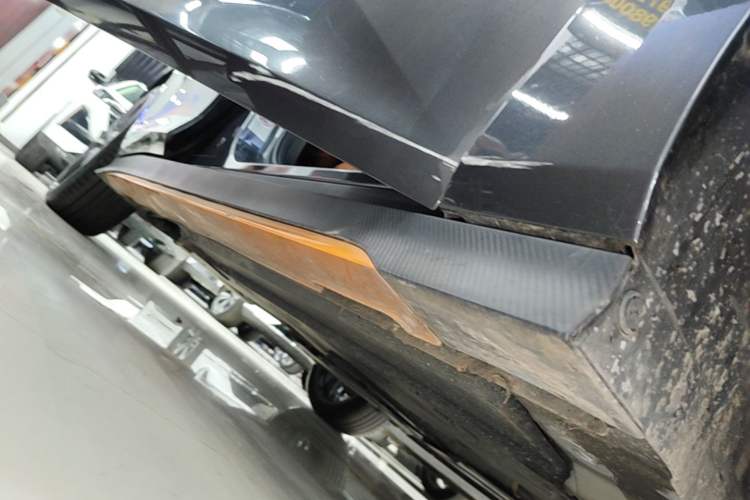 Used CHANGAN UNI-V 2024 1.5T Prestige Sport Edition Right Side Sill