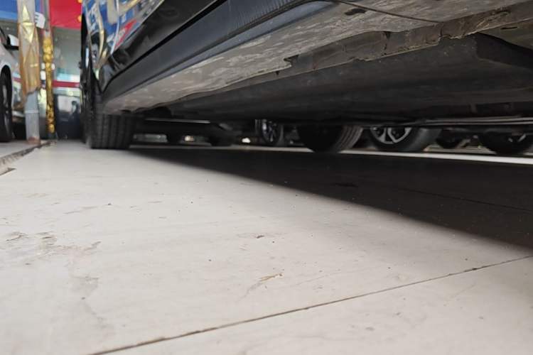 Used CHANGAN UNI-V 2024 1.5T Prestige Edition Right Side Sill
