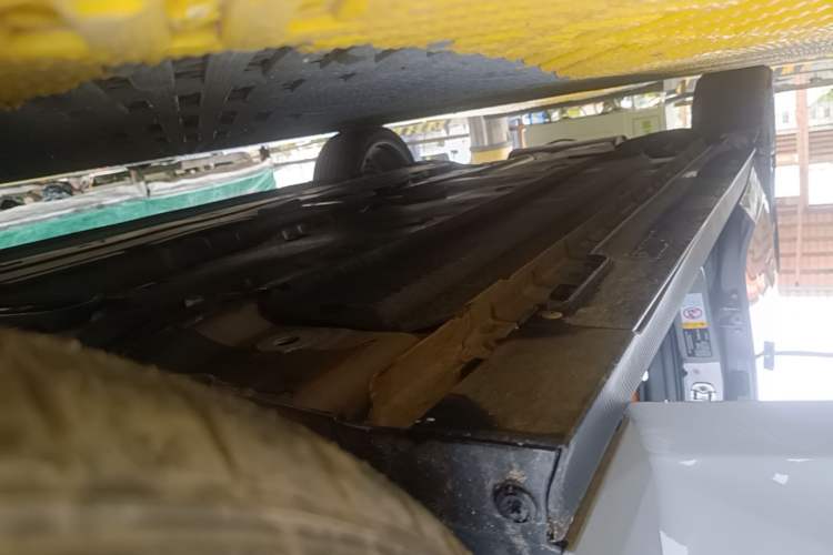 Used CHANGAN UNI-V 2024 1.5T Prestige Sport Edition Right Side Sill