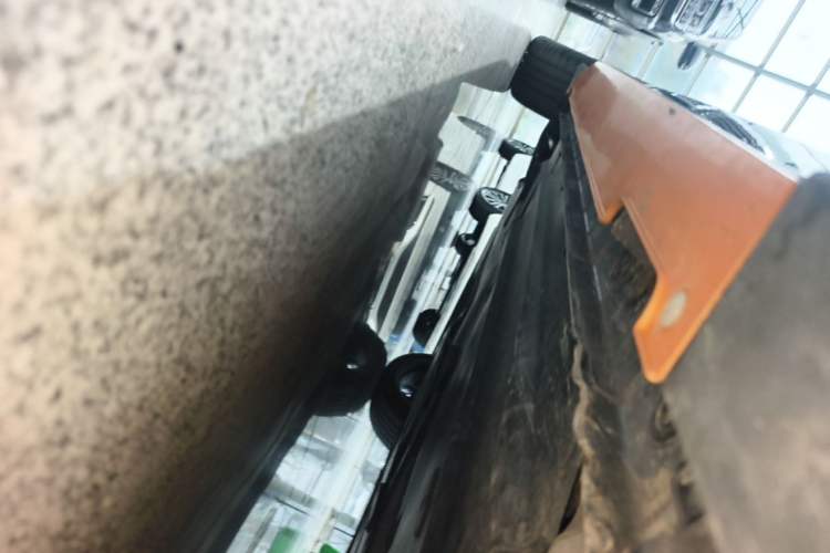 Used CHANGAN UNI-V 2024 1.5T Prestige Sport Edition Right Side Sill