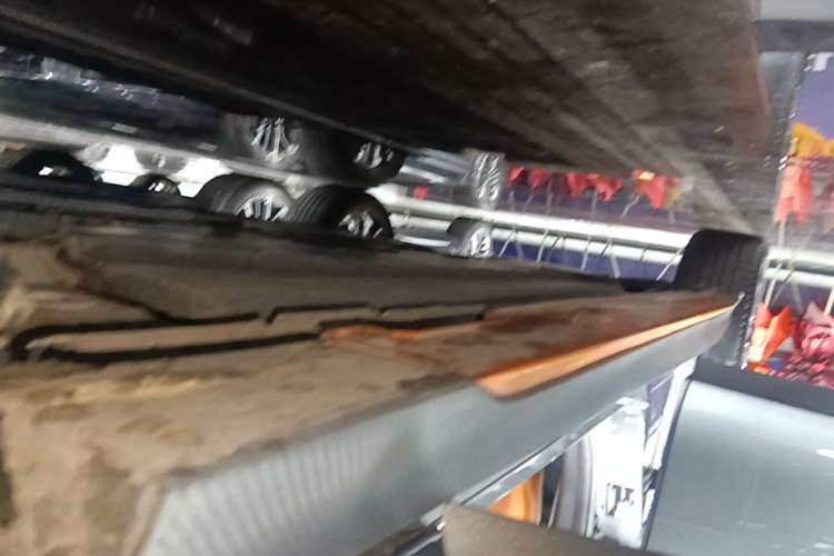 Used CHANGAN UNI-V 2024 1.5T Prestige Sport Edition Right Side Sill