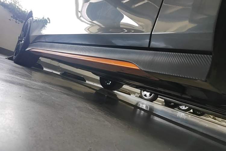 Used CHANGAN UNI-V 2024 1.5T Prestige Sport Edition Right Side Sill