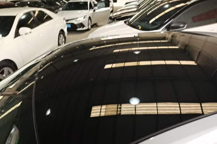 Used CHANGAN UNI-V 2024 1.5T High-Energy Version Roof