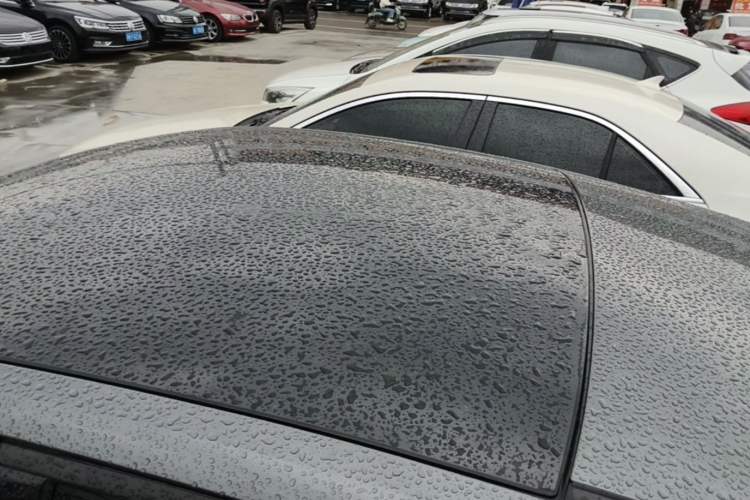 Used CHANGAN UNI-V 2024 1.5T Prestige Edition Roof