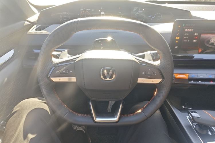 Used CHANGAN UNI-V 2024 1.5T Prestige Edition Steering Wheel