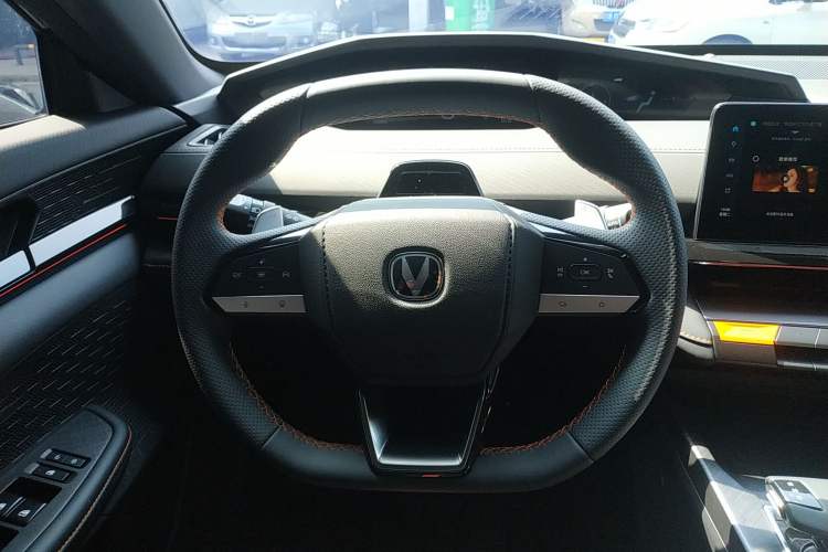 Used CHANGAN UNI-V 2024 1.5T Prestige Edition Steering Wheel