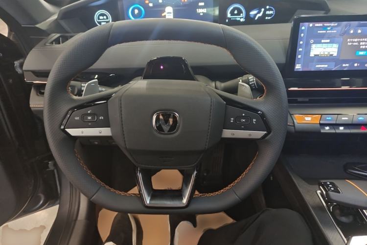 Used CHANGAN UNI-V 2024 1.5T High-Energy Version Steering Wheel