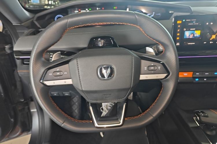 Used CHANGAN UNI-V 2024 1.5T Prestige Sport Edition Steering Wheel