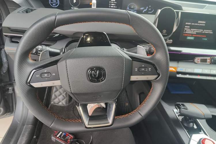 Used CHANGAN UNI-V 2024 1.5T Prestige Edition Steering Wheel