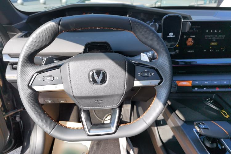 Used CHANGAN UNI-V 2024 1.5T Prestige Edition Steering Wheel