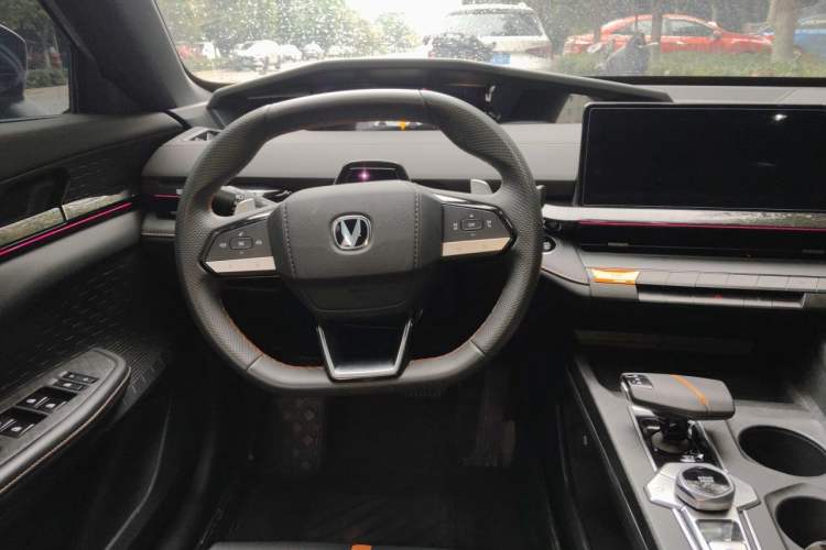 Used CHANGAN UNI-V 2024 1.5T Prestige Edition Steering Wheel