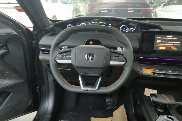 Used CHANGAN UNI-V 2024 1.5T High-Energy Version Steering Wheel