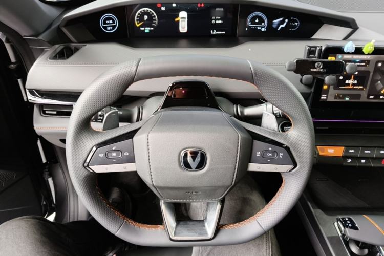 Used CHANGAN UNI-V 2024 1.5T High-Energy Version Steering Wheel