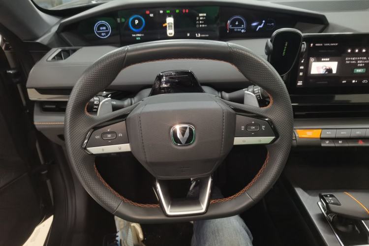 Used CHANGAN UNI-V 2024 1.5T Prestige Edition Steering Wheel