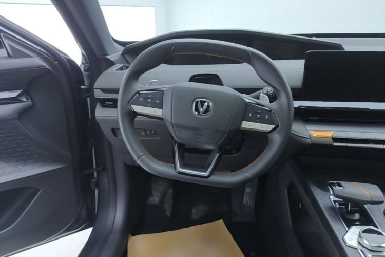 Used CHANGAN UNI-V 2024 1.5T Prestige Edition Steering Wheel