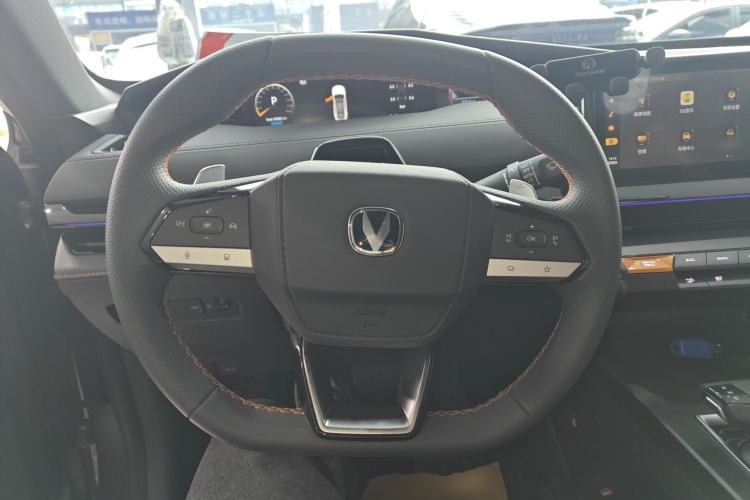 Used CHANGAN UNI-V 2024 1.5T High-Energy Version Steering Wheel