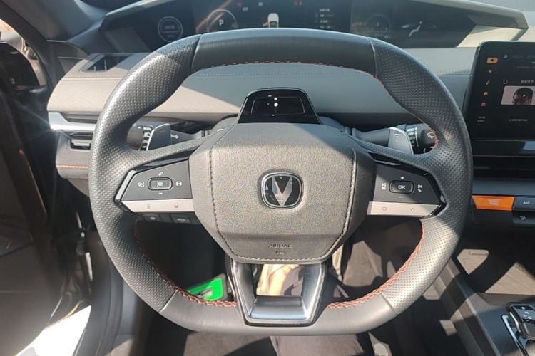 Used CHANGAN UNI-V 2024 1.5T Prestige Sport Edition Steering Wheel