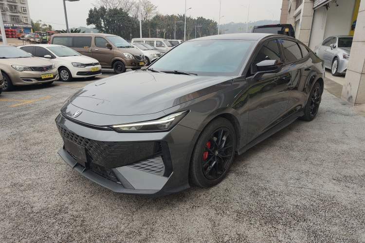 CHANGAN UNI-V 2024 1.5T Prestige Edition