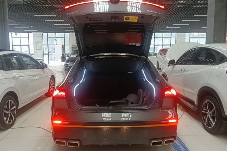 Used CHANGAN UNI-V 2024 1.5T Prestige Sport Edition Trunk