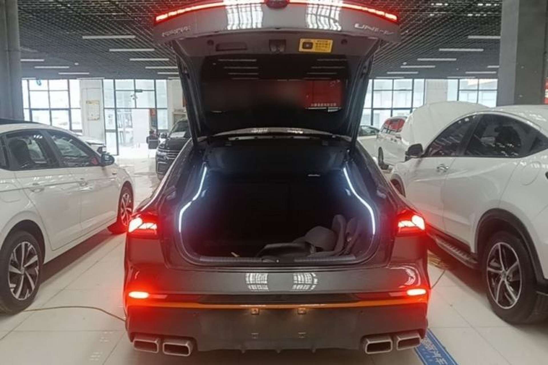 Used CHANGAN UNI-V 2024 1.5T Prestige Sport Edition Trunk
